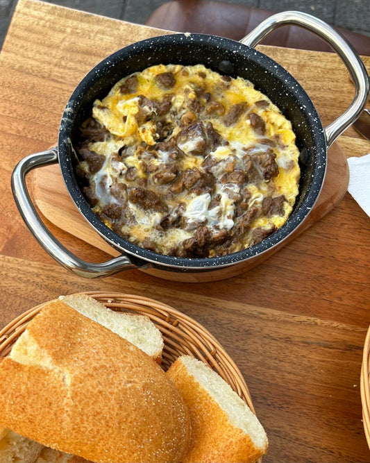 Kavurmalı Omlet